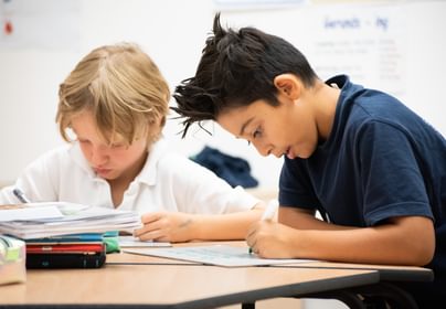 Študentje v mednarodni šoli