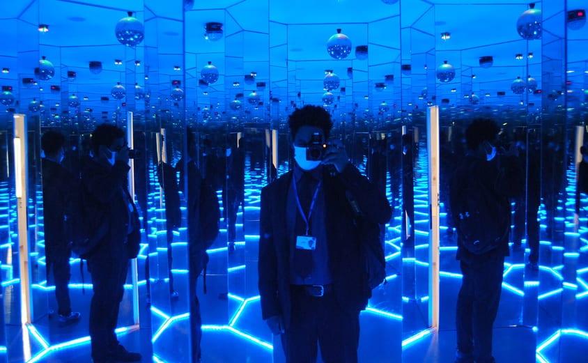 House of illusions 10