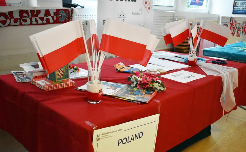 Intl Fair 21 DSC 0393