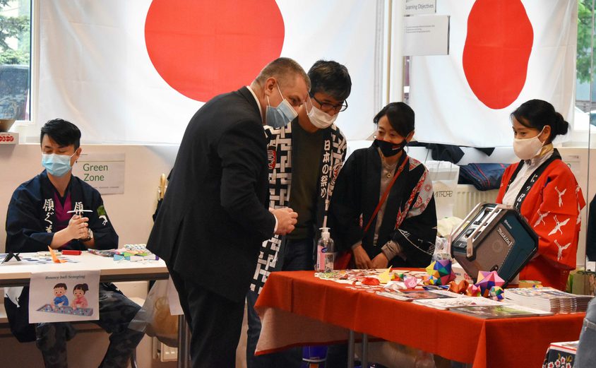 Intl Fair 21 DSC 0506