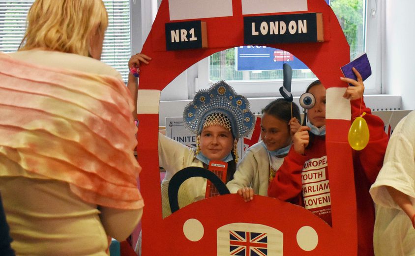 Intl Fair 21 DSC 0598