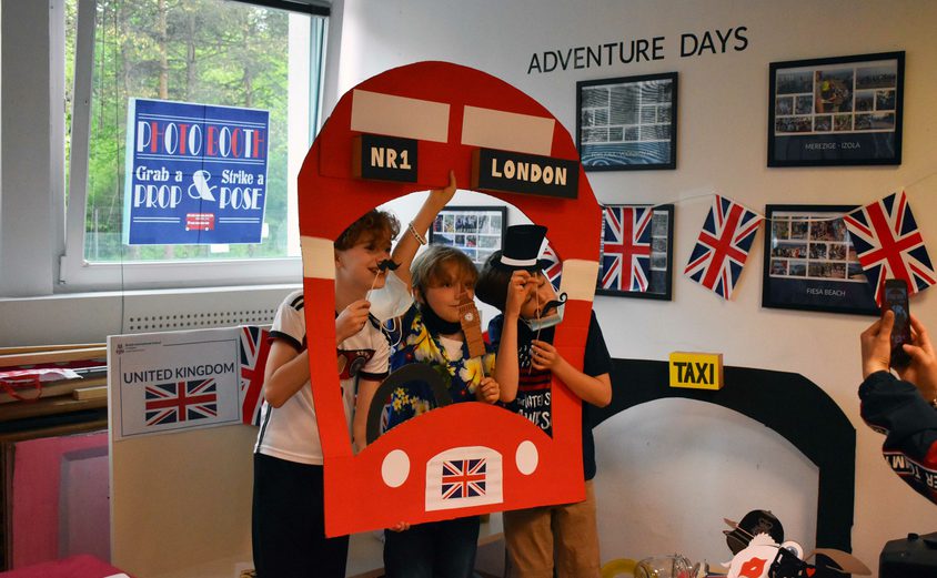 Intl Fair 21 DSC 0606