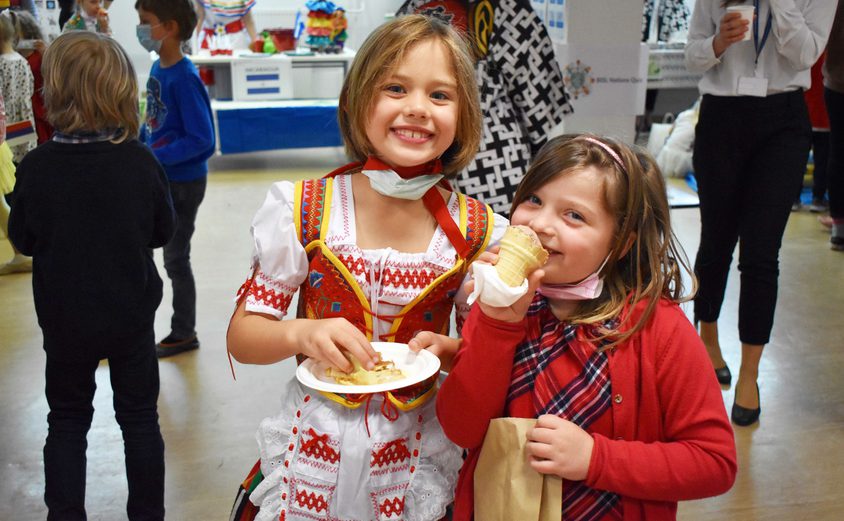 Intl Fair 21 DSC 0677