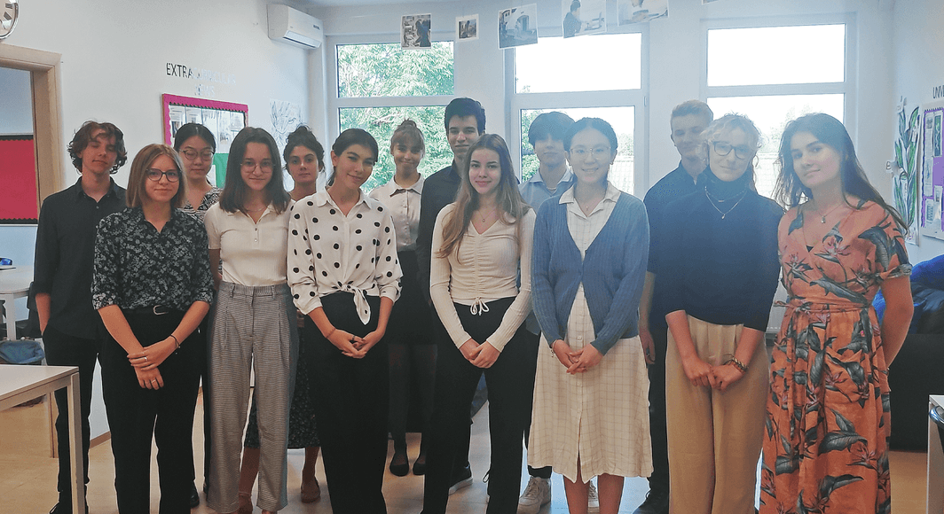 Sixth form cover 08 09 21